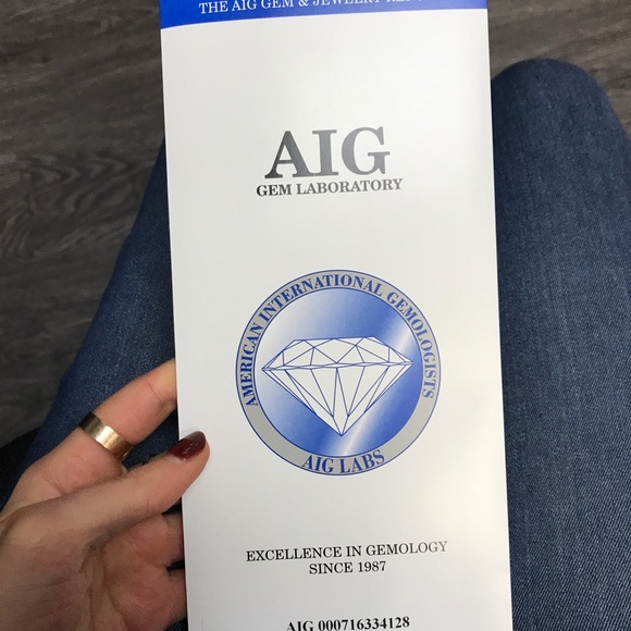 Genuine diamond tennis bracelet - Picture 5 of 7